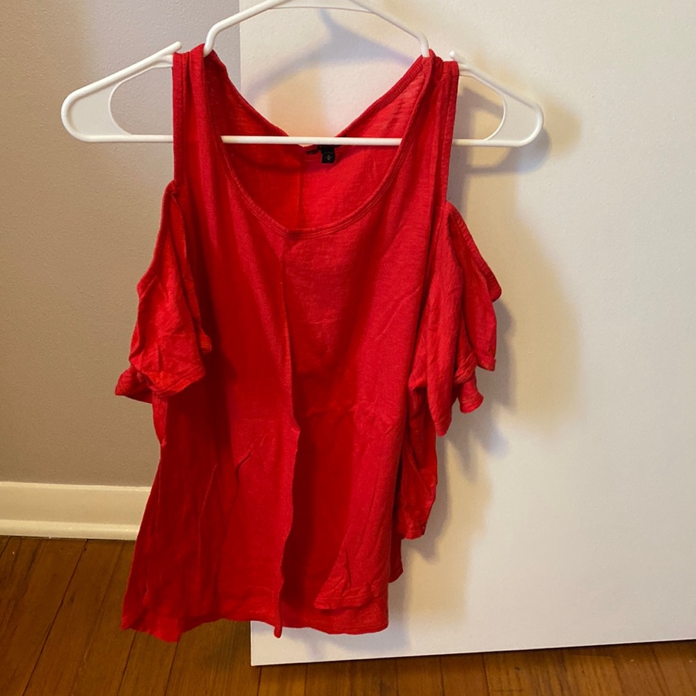 Open shoulder top